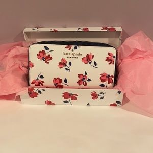 Kate spade floral wallet